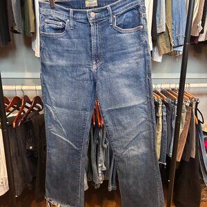 MOTHER 'The Insider' Crop Step Fray Jeans (Girl Crush)